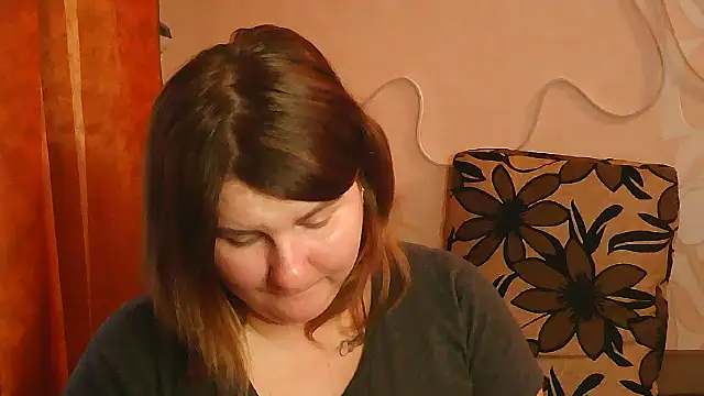 Snapshot of Minisstra chatting on April 5, 2026, 4:24 pm Minisstra online show from April 5, 2026, 4:24 pm
