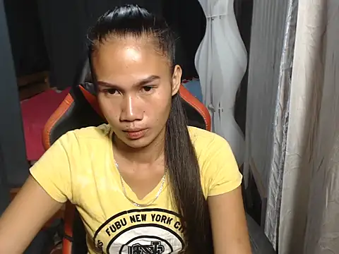 Snapshot of ur_pititegirl chatting on March 17, 2026, 1:52 am ur pititegirl online show from March 17, 2026, 1:52 am