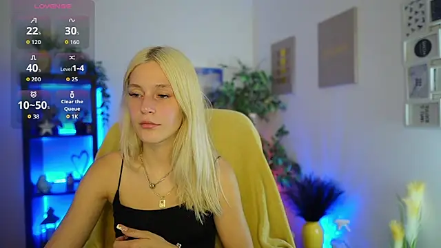 Luna Grace18 online show from June 12, 2026, 1:09 pm