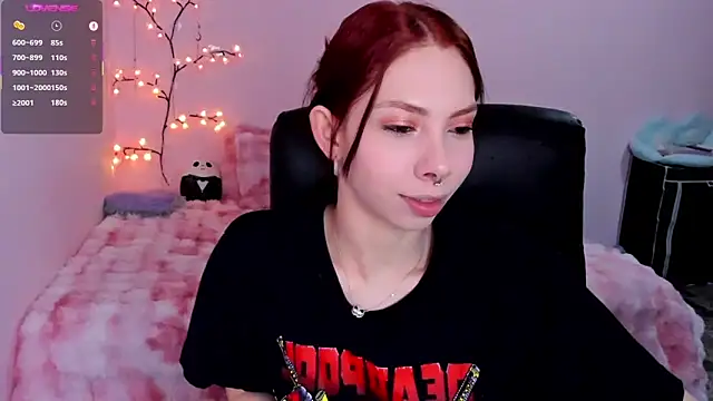 Snapshot of laurita_Olssen27 chatting on June 14, 2026, 2:07 pm laurita Olssen27 online show from June 14, 2026, 2:07 pm