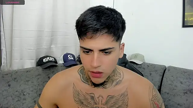 sweetlatinoboy online show from July 2, 2026, 9:54 pm