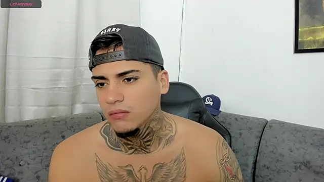 sweetlatinoboy online show from July 9, 2026, 10:26 am