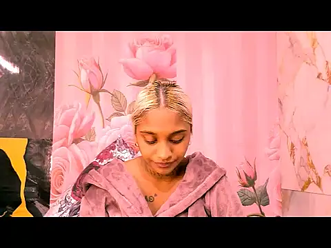 Snapshot of indian_barbie chatting on July 10, 2026, 7:03 pm indian barbie online show from July 10, 2026, 7:03 pm