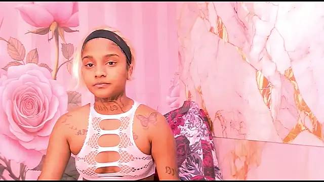 Snapshot of indian_barbie chatting on July 19, 2026, 12:35 pm indian barbie online show from July 19, 2026, 12:35 pm