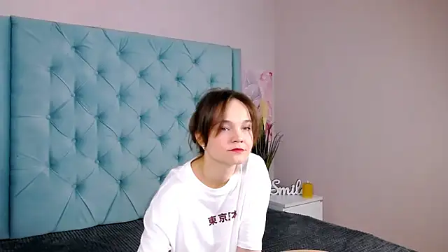 Snapshot of IowaSin chatting on March 23, 2026, 1:00 pm IowaSin online show from March 23, 2026, 1:00 pm