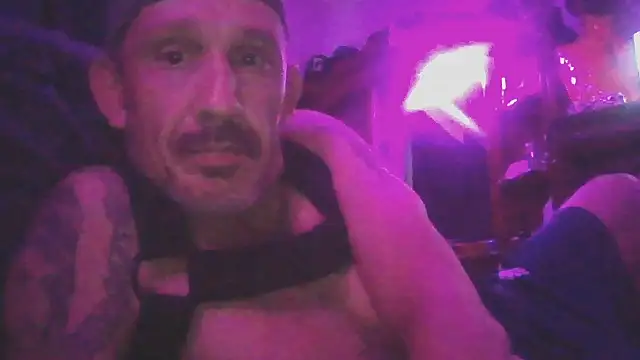 Snapshot of woddy87 chatting on May 25, 2026, 10:30 pm woddy87 online show from May 25, 2026, 10:30 pm