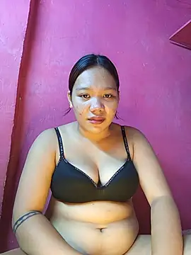 Snapshot of Sweet_Disteen chatting on July 15, 2026, 2:18 am Sweet Disteen online show from July 15, 2026, 2:18 am