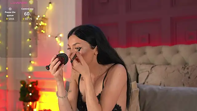 EllieJules online show from July 15, 2026, 4:08 am