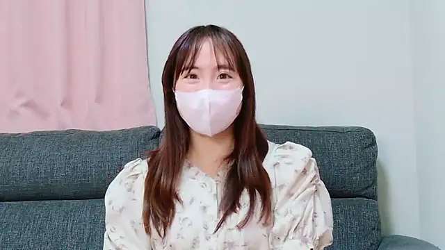 Yuzuki chan online show from April 26, 2026, 4:32 am