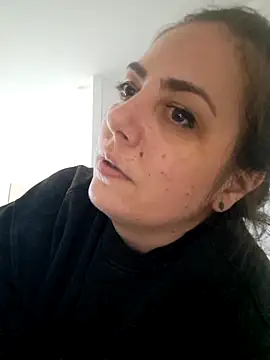 Snapshot of Arya_Malone chatting on May 17, 2026, 2:28 pm Arya Malone online show from May 17, 2026, 2:28 pm