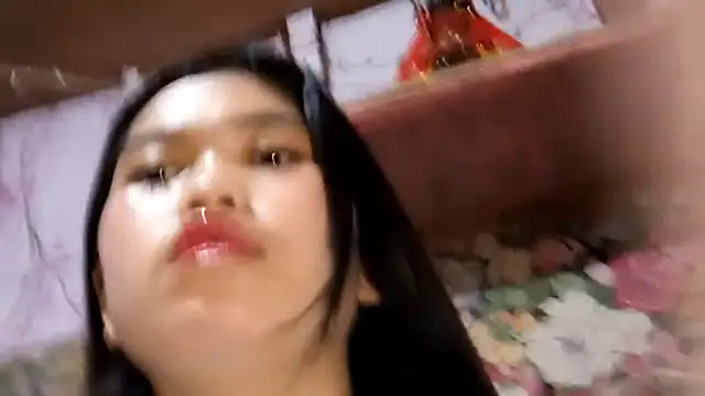 FrancescaVinall online show from March 19, 2026, 5:29 am