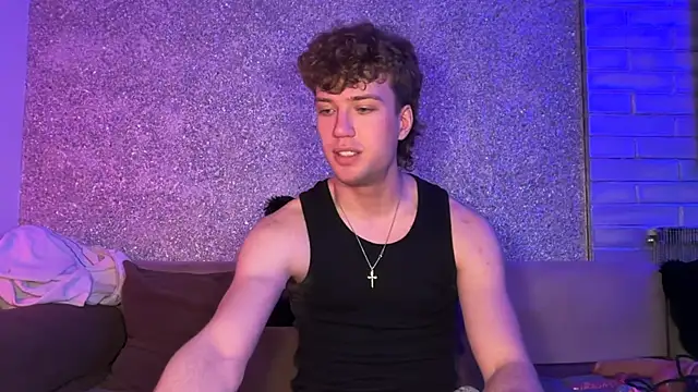 LukaaLust online show from March 18, 2026, 1:09 am