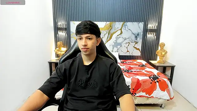 Snapshot of AdrianFranko chatting on May 12, 2026, 1:28 pm AdrianFranko online show from May 12, 2026, 1:28 pm