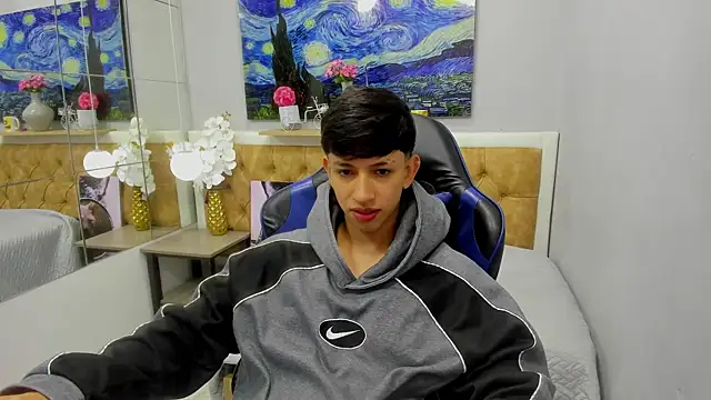 AdrianFranko online show from July 30, 2026, 12:37 pm
