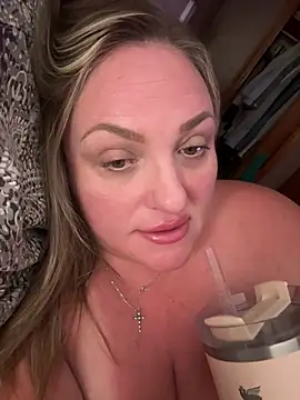 Snapshot of 1SexyQueen chatting on July 3, 2026, 4:08 am 1SexyQueen online show from July 3, 2026, 4:08 am
