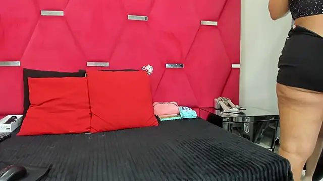 taty sexxx online show from May 22, 2026, 12:58 pm