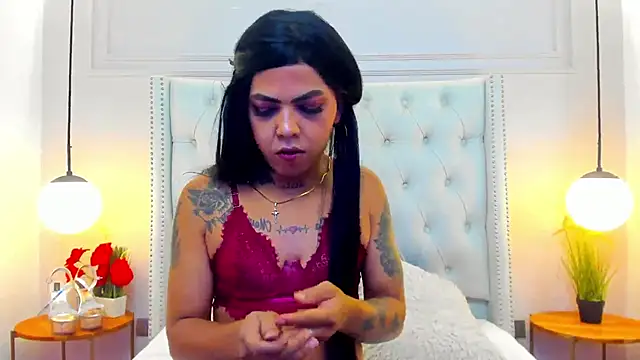 MiiaRestrepo online show from April 25, 2026, 12:08 pm