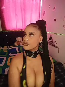 Snapshot of KAYLA_48_ chatting on June 4, 2026, 6:23 pm KAYLA 48 online show from June 4, 2026, 6:23 pm