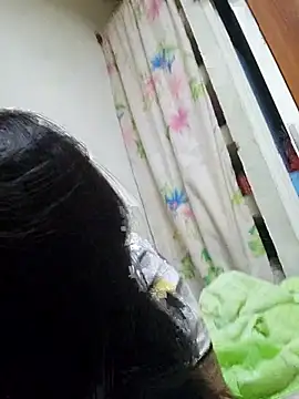 Snapshot of HotCubaLinda chatting on March 23, 2026, 5:40 am HotCubaLinda online show from March 23, 2026, 5:40 am