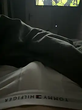 zoladj online show from March 27, 2026, 3:04 am