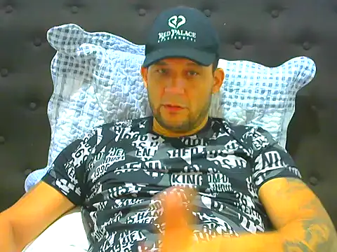 Snapshot of altenori chatting on May 28, 2026, 12:51 am altenori online show from May 28, 2026, 12:51 am