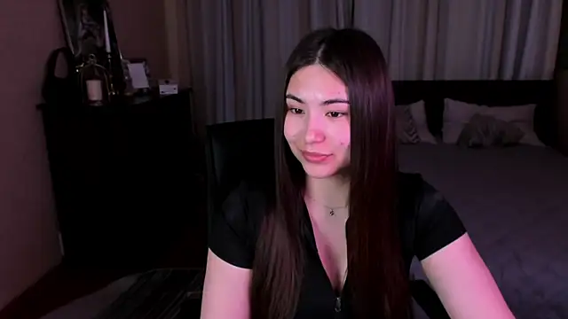 Snapshot of IceIcebabe_ chatting on May 11, 2026, 1:07 am IceIcebabe online show from May 11, 2026, 1:07 am