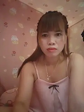 Snapshot of Reeoo-93 chatting on June 22, 2026, 2:06 am Reeoo-93 online show from June 22, 2026, 2:06 am