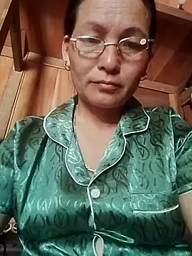 Lliygy online show from May 27, 2026, 2:52 am