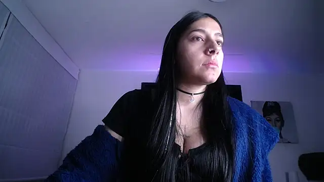 Snapshot of Melannyy_V chatting on April 21, 2026, 12:34 pm Melannyy V online show from April 21, 2026, 12:34 pm