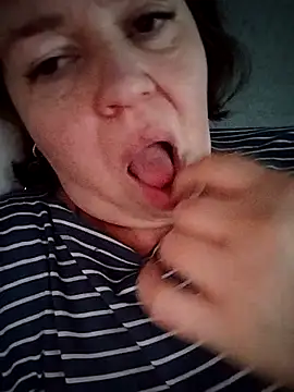ViktoriaToytor55 online show from May 31, 2026, 6:09 pm