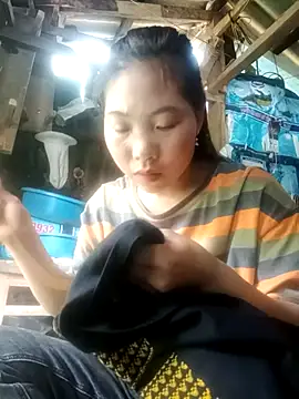 Snapshot of Sakyk8 chatting on March 31, 2026, 7:43 am Sakyk8 online show from March 31, 2026, 7:43 am