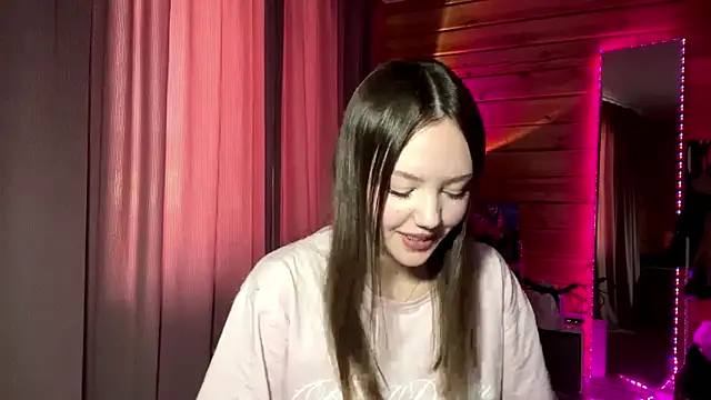 Snapshot of LenLen_Solen chatting on May 18, 2026, 11:26 am LenLen Solen online show from May 18, 2026, 11:26 am