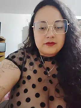Snapshot of AvaRyd chatting on May 21, 2026, 4:43 am AvaRyd online show from May 21, 2026, 4:43 am