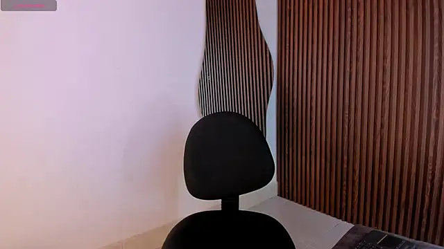 Snapshot of CandyGlow_ chatting on May 15, 2026, 5:11 pm CandyGlow online show from May 15, 2026, 5:11 pm