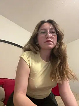 Snapshot of olivialyn chatting on March 19, 2026, 8:09 pm olivialyn online show from March 19, 2026, 8:09 pm