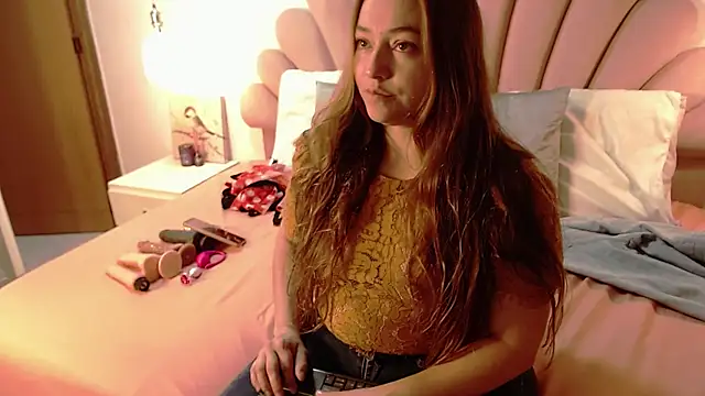 Snapshot of SabrinaVantress chatting on August 5, 2026, 4:50 am SabrinaVantress online show from August 5, 2026, 4:50 am