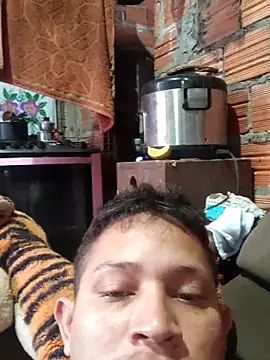 zoi2324 online show from March 22, 2026, 10:50 am