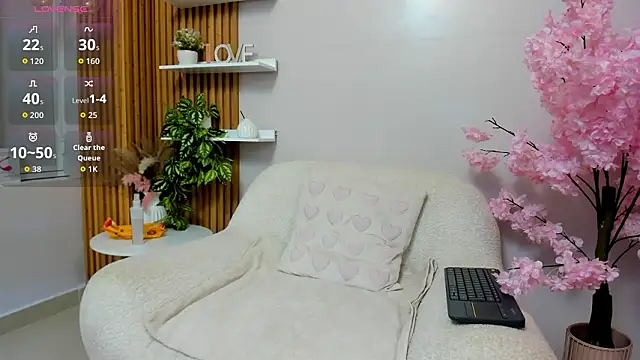 Snapshot of Maiasweet_ chatting on March 29, 2026, 2:24 am Maiasweet online show from March 29, 2026, 2:24 am