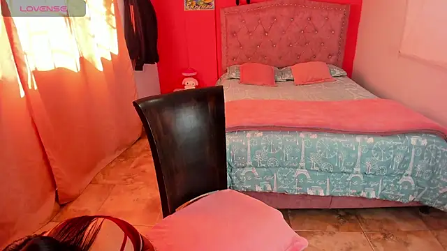 Snapshot of Sofia_Hot_Latina chatting on May 7, 2026, 7:06 pm Sofia Hot Latina online show from May 7, 2026, 7:06 pm