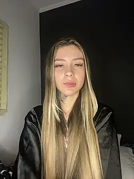 alyssa 22 online show from July 4, 2026, 4:19 am