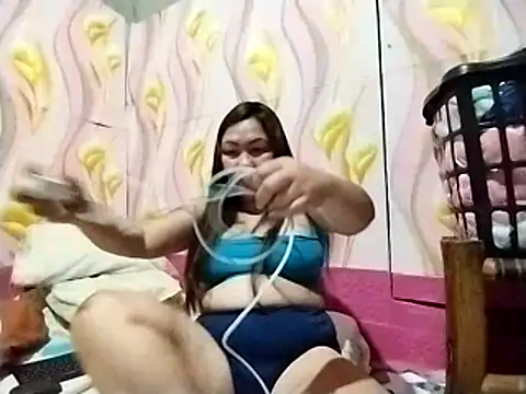 Snapshot of wetsweey chatting on March 24, 2026, 7:14 pm wetsweey online show from March 24, 2026, 7:14 pm