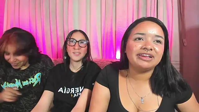 SofiiaCutee online show from June 21, 2026, 3:56 am