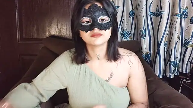 Punjabi baddie  online show from June 22, 2026, 6:05 pm