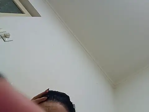 Snapshot of Alexisbaba12 chatting on May 7, 2026, 8:45 pm Alexisbaba12 online show from May 7, 2026, 8:45 pm