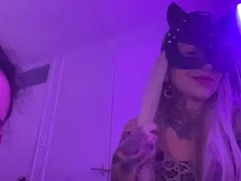 Cherrybabyxxx online show from March 21, 2026, 11:58 am