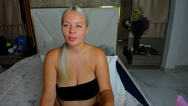 Snapshot of Rita_Olson chatting on June 22, 2026, 3:25 am Rita Olson online show from June 22, 2026, 3:25 am