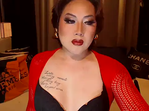 Snapshot of YourMistressAggy chatting on May 7, 2026, 6:22 pm YourMistressAggy online show from May 7, 2026, 6:22 pm
