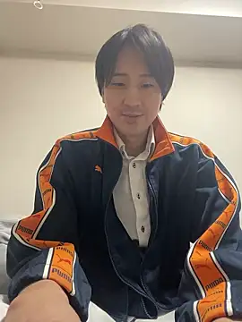 Snapshot of youta200 chatting on April 25, 2026, 9:56 am youta200 online show from April 25, 2026, 9:56 am