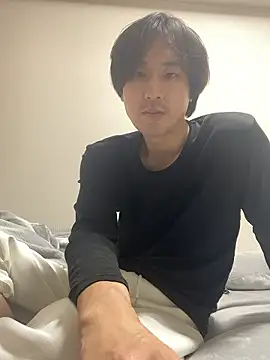 Snapshot of youta200 chatting on March 31, 2026, 1:02 pm youta200 online show from March 31, 2026, 1:02 pm