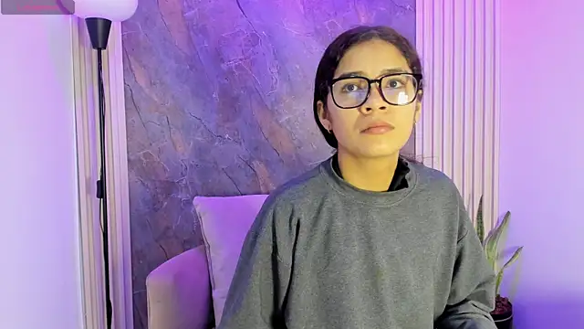 alina sauvage online show from May 12, 2026, 11:27 am
